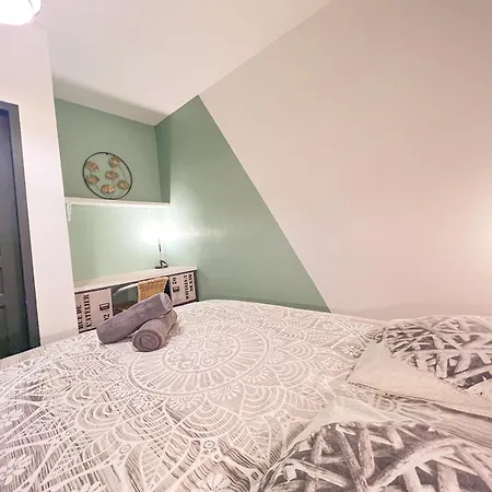 Le Montaigne - Wifi Fibre- Coeur Du Centre Ville-property Nm アパート