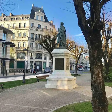 Le Montaigne - Wifi Fibre- Coeur Du Centre Ville-property Nm 公寓